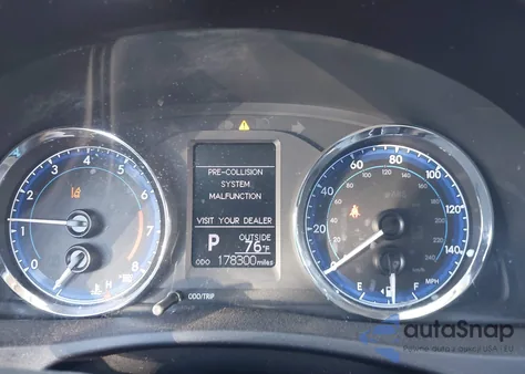 2018 Toyota Corolla Le из США, поврежденный, VIN 5YFBURHE3JP844199